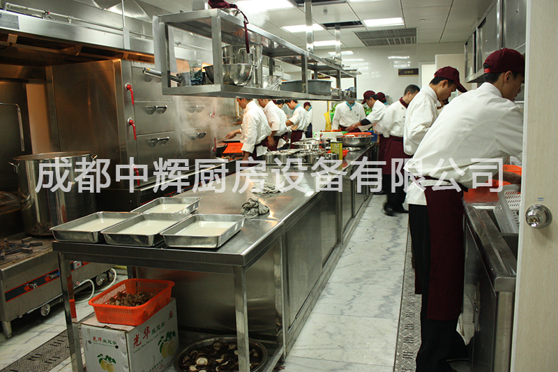 怎樣選購自己所需要的廚房設(shè)備