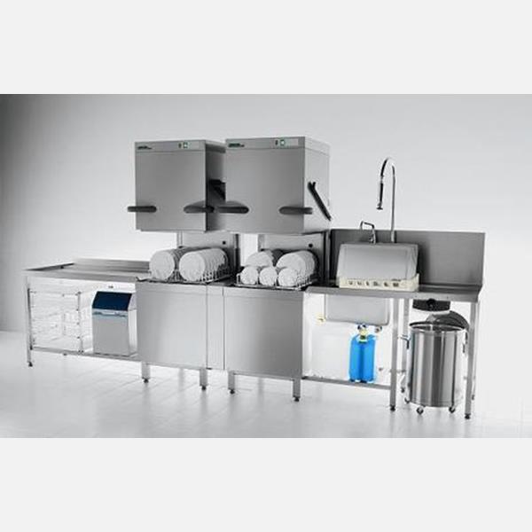 大型餐飲洗碗機場景